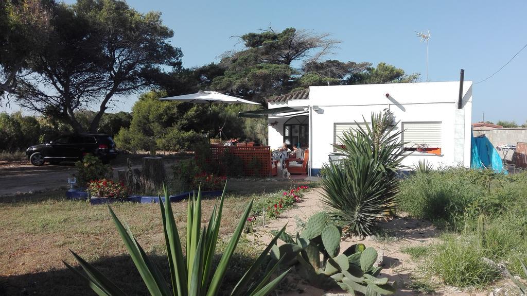 En Finca Las Dunas Dos Chalets Con Jacuzzis En Primera Linea De Playa , Uno De 4 Dormitorios Y Otro De 2 Dormitorios, Llama Al Seiscientos Veintisiete Cuatrocientos Diecisiete Trescientos Noventa Y Ocho โรตา ภายนอก รูปภาพ