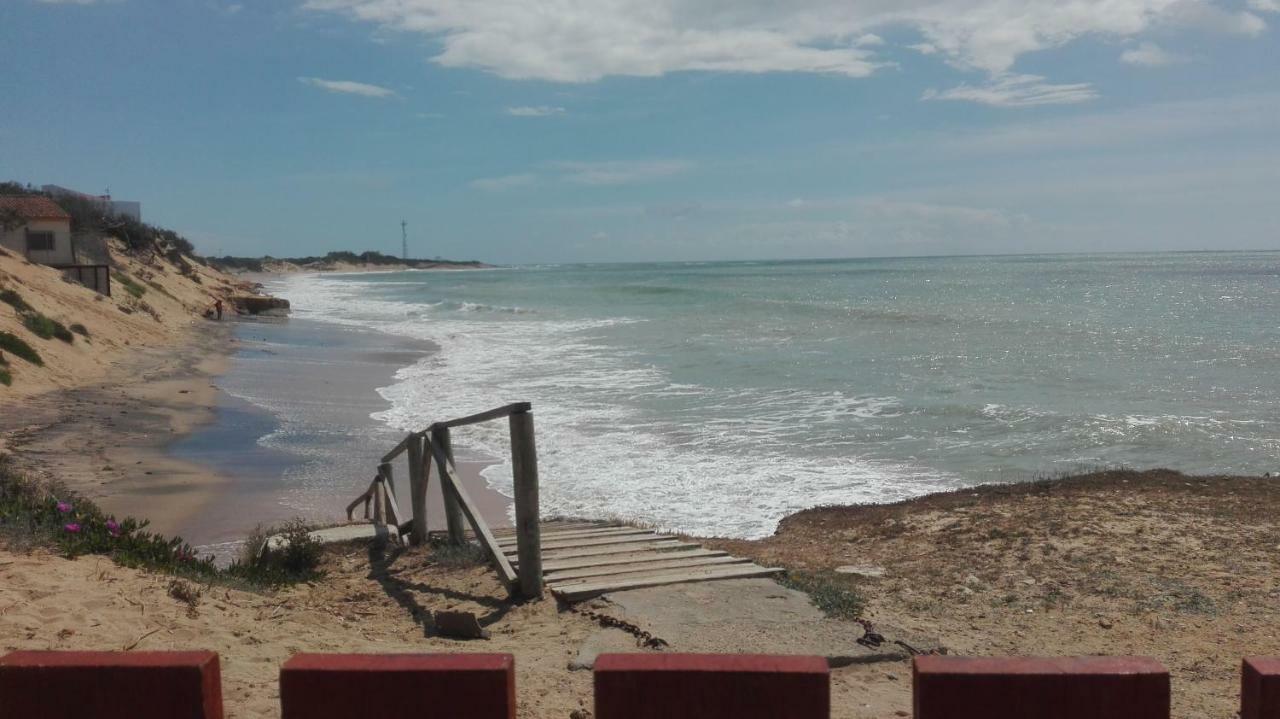 En Finca Las Dunas Dos Chalets Con Jacuzzis En Primera Linea De Playa , Uno De 4 Dormitorios Y Otro De 2 Dormitorios, Llama Al Seiscientos Veintisiete Cuatrocientos Diecisiete Trescientos Noventa Y Ocho โรตา ภายนอก รูปภาพ